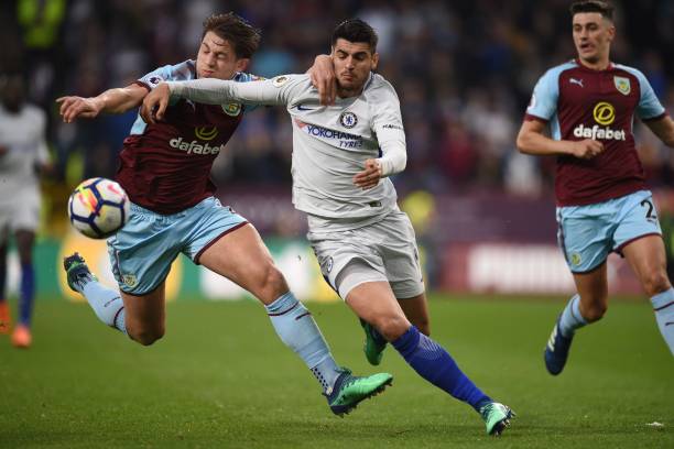 马丁内利的 马丁内利的